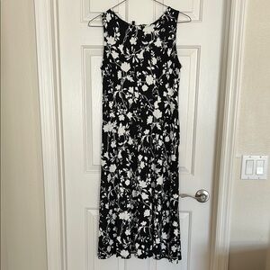 Talbots Black and White Flower Pattern Sleeveless Midi SundressSz M